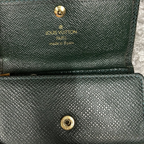 Louis Vuitton Key holder Key case Taiga Green Woman unisex Authentic - Picture 11 of 15